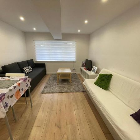 Rzeszowska Apt 01 クラクフ エクステリア 写真